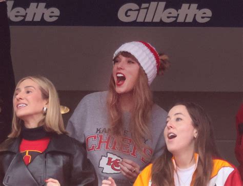 ‘She’s here!’ Taylor Swift spotted at Gillette Stadium for Patriots-Chiefs game